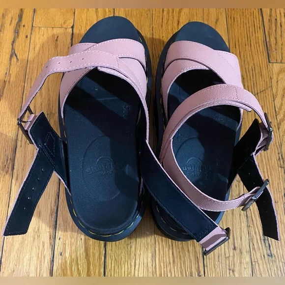 Dr. Martens: Voss II sandals - Picture 9 of 16